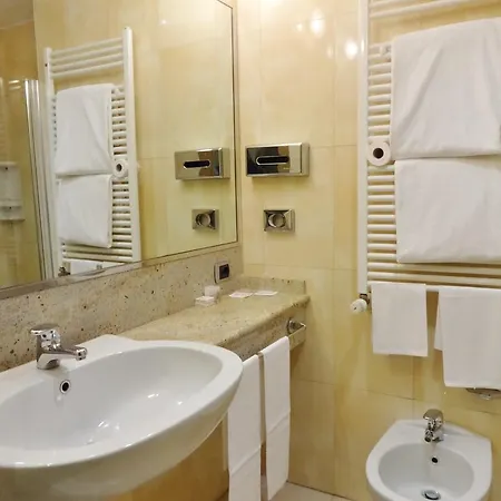 Hotel Tiffany Milano 4*